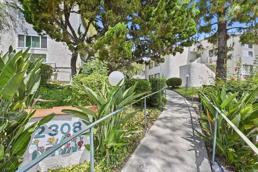 2308 Altisma Way #123, Carlsbad, CA 92009