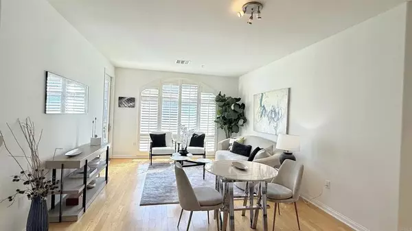 San Diego, CA 92130,3857 Pell Place #406