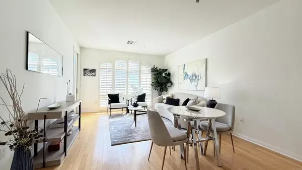 San Diego, CA 92130,3857 Pell Place #406