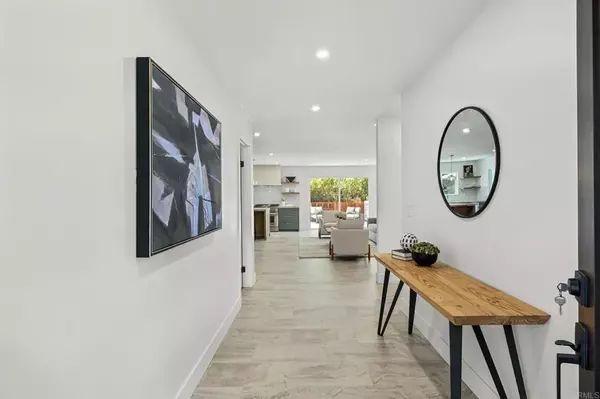 Escondido, CA 92025,2015 Summit Drive