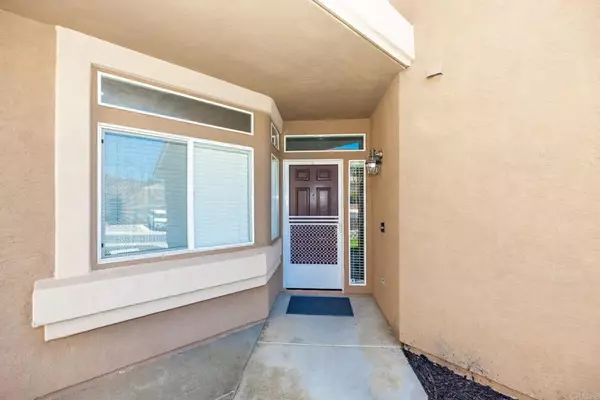 Escondido, CA 92026,29813 Platanus Drive