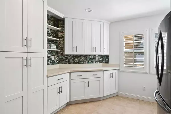 Oceanside, CA 92057,4610 Los Alamos Way #C