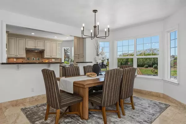 Encinitas, CA 92024,3664 Lorimer Lane