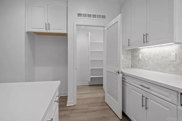 Carlsbad, CA 92008,2564 Chamomile Lane