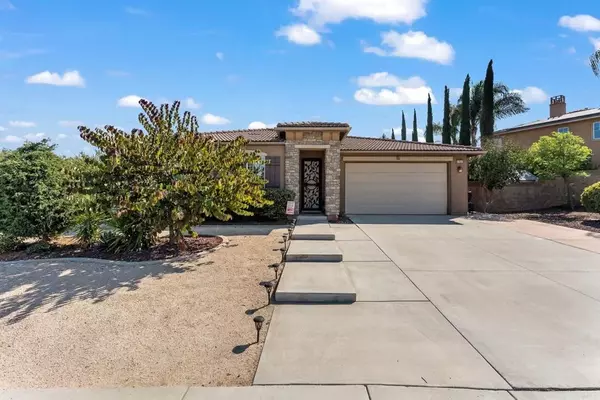 31557 Whitecrown Drive, Murrieta, CA 92563