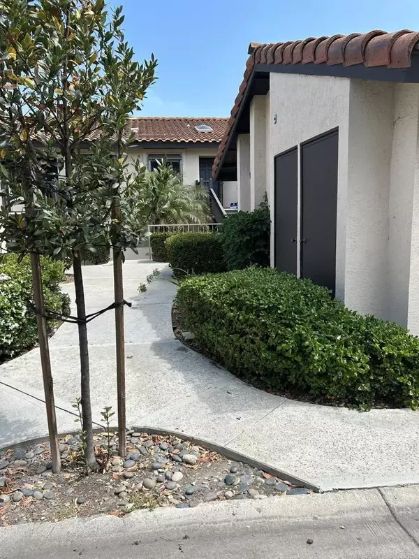 Encinitas, CA 92024,2146 Valleydale Lane