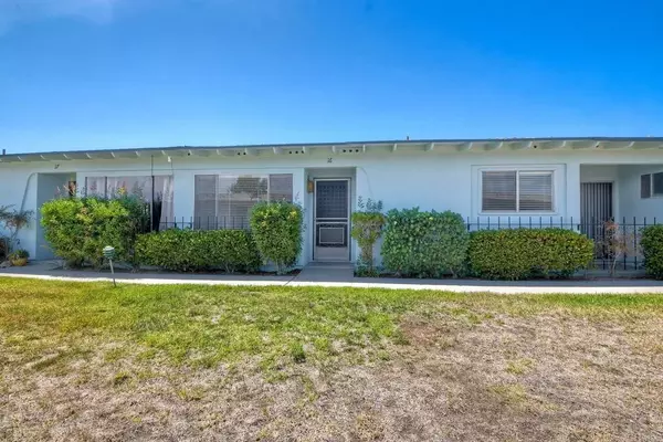 Oceanside, CA 92057,3839 Vista Campana S #16