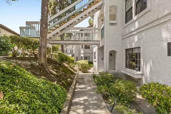 San Diego, CA 92128,16232 Avenida Venusto #B