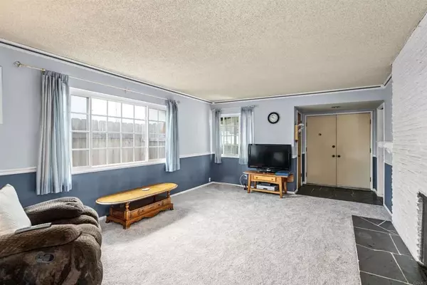 Poway, CA 92064,12608 Tustin Street