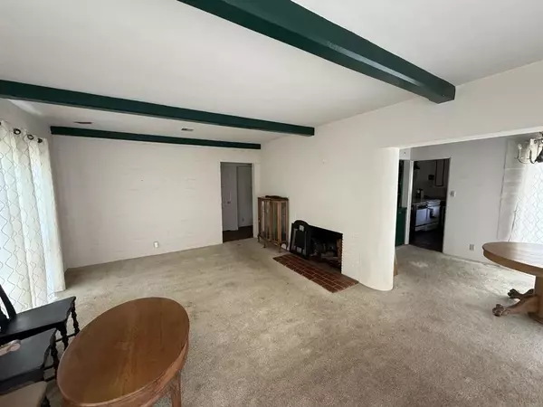 Fallbrook, CA 92028,2235 Gum Tree Lane