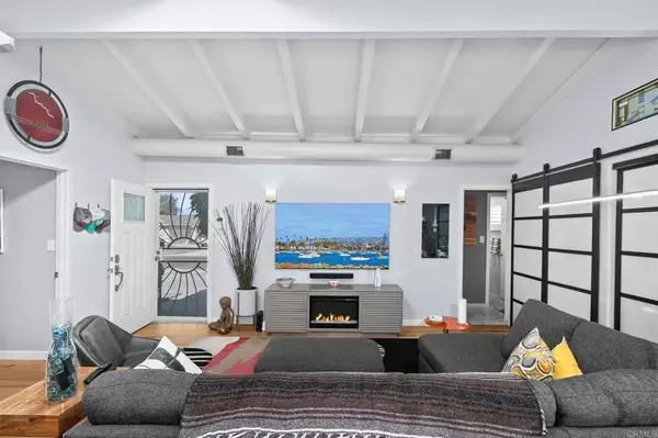 San Diego, CA 92120,6817 Birchwood Street