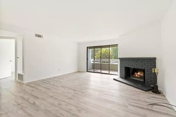 Escondido, CA 92025,1040 E Washington Avenue #31