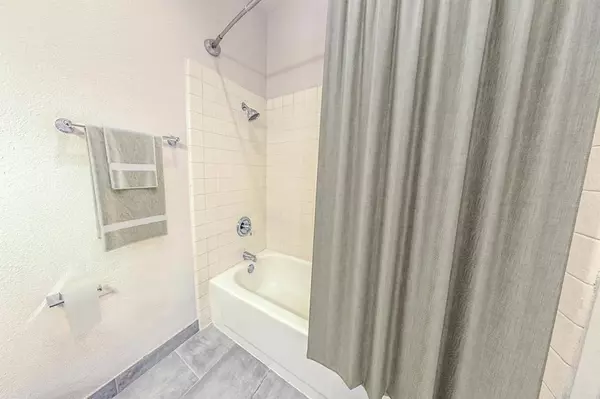 San Diego, CA 92104,3760 Florida