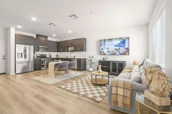Fallbrook, CA 92028,35173 GROVE TRAIL
