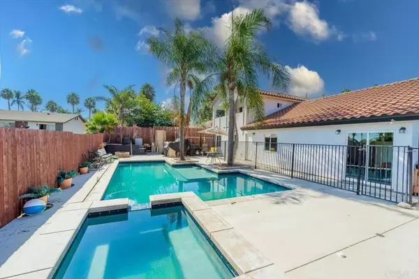 Vista, CA 92083,330 Plaza De Benito Juarez