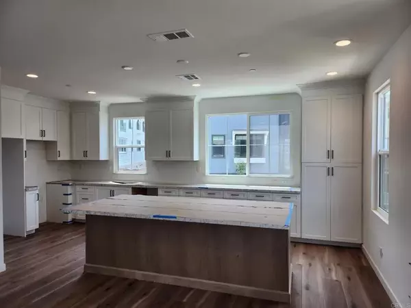 Carlsbad, CA 92008,4564 Catmint Lane