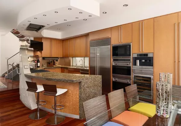 La Jolla, CA 92037,342 Playa Del Sur