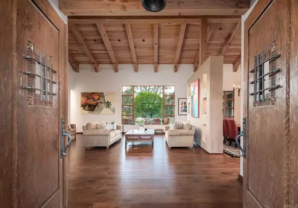 Rancho Santa Fe, CA 92091,18355 Calle la Serra