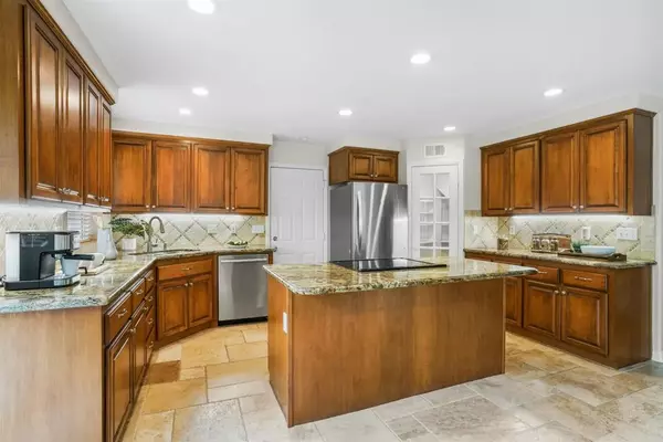 San Marcos, CA 92078,915 Lake Ridge Drive