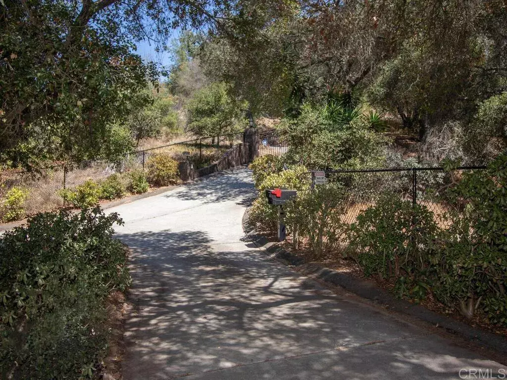 Fallbrook, CA 92028,1047 Rice Canyon