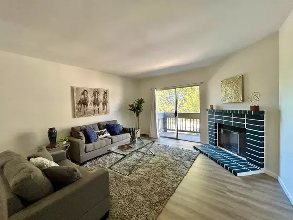 East San Diego, CA 92115,3934 60th Street #158