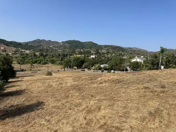 Escondido, CA 92027,3009 Reed Rd.