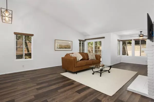 Escondido, CA 92026,322 Mahogany Glen