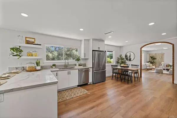 Escondido, CA 92029,752 Quiet Place