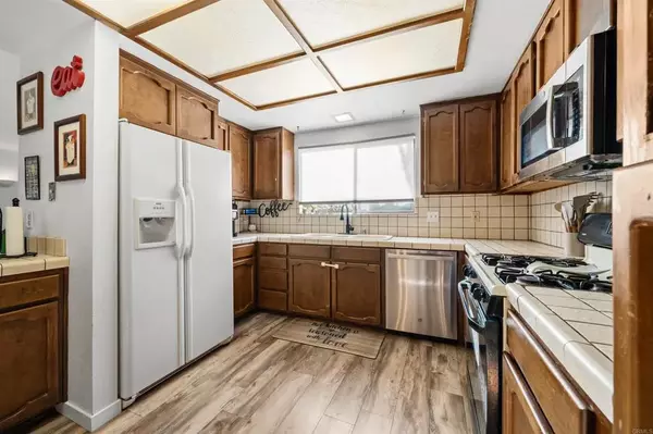 Ramona, CA 92065,25811 Bellemore Drive