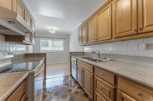 Encino, CA 91316,5414 Newcastle Avenue #62