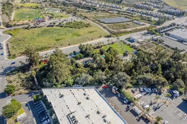 Vista, CA 92081,1029 Poinsettia Ave.