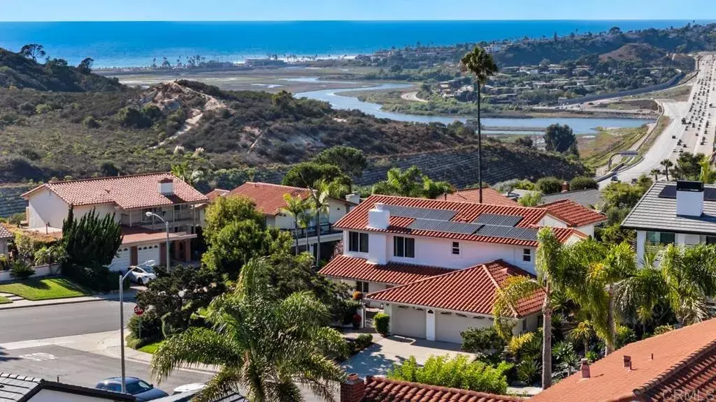 Solana Beach, CA 92075,401 Santa Dominga