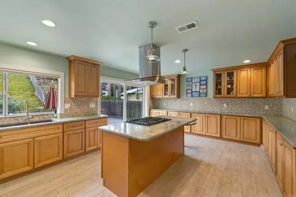 Carlsbad, CA 92008,4866 Park Drive