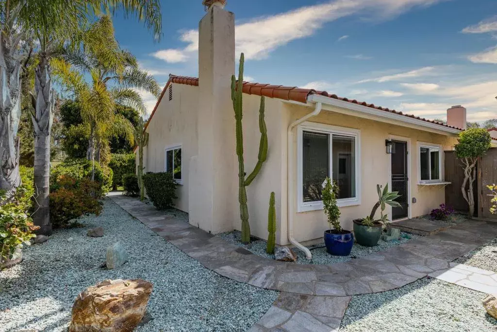 Carlsbad, CA 92011,6462 Camino Del Parque