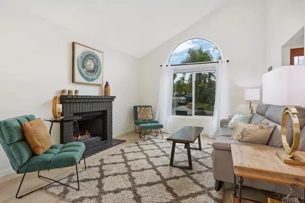 Vista, CA 92084,1998 Paseo del Rey