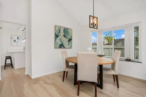 Vista, CA 92084,1998 Paseo del Rey