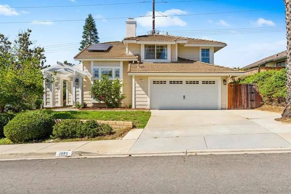 1323 Greenway Rise, Escondido, CA 92027