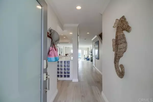 Solana Beach, CA 92075,135 S Sierra Avenue #33