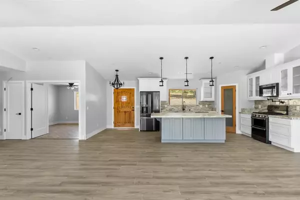 Valley Center, CA 92082,15670 Fruitvale Road