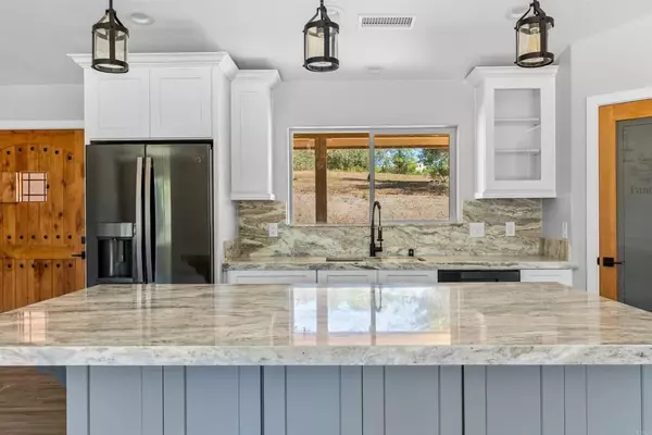 Valley Center, CA 92082,15670 Fruitvale Road