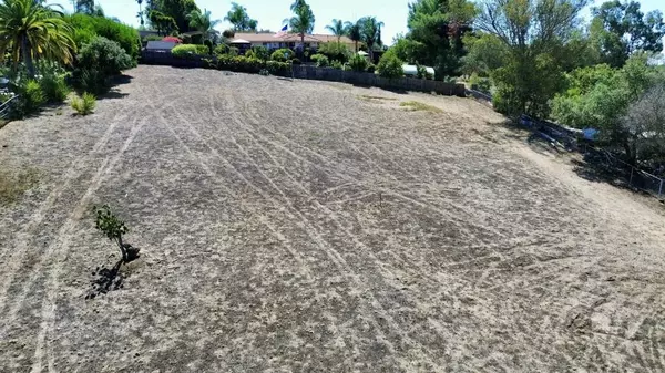 1851 E Mission, Fallbrook, CA 92028