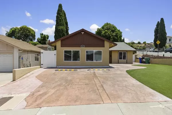 San Diego, CA 92114,8441 Parkbrook Street