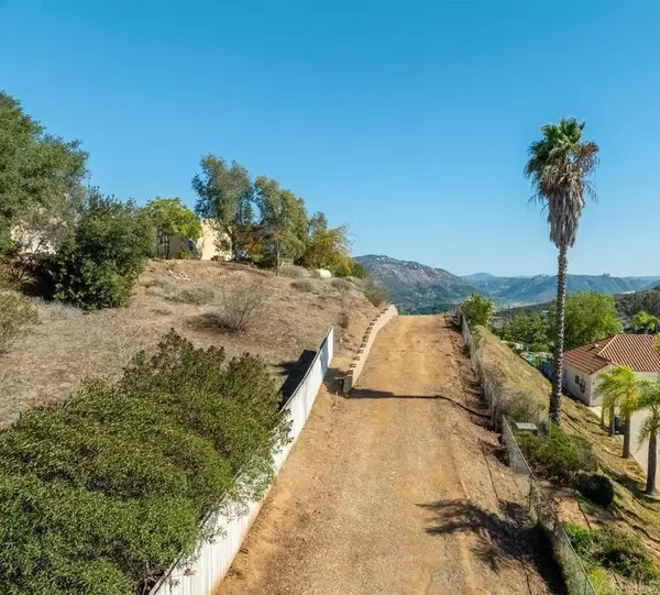 Fallbrook, CA 92028,3976 Lorita Lane
