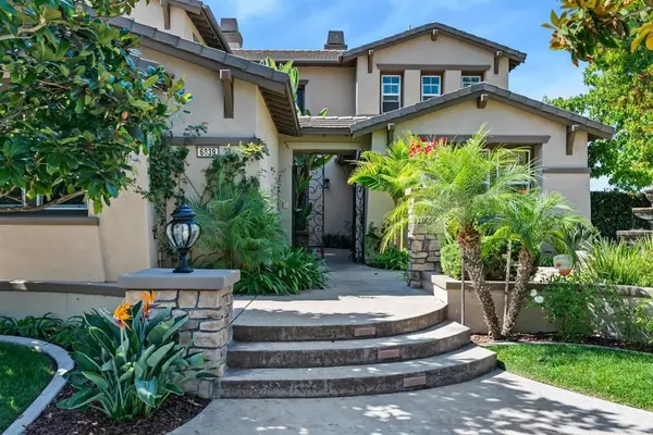 Carlsbad, CA 92009,6839 Helenite Place