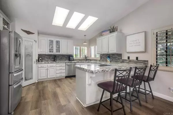 Fallbrook, CA 92028,3915 Palomar Drive