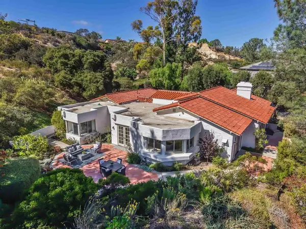 2206 Running Spring Place, Encinitas, CA 92024
