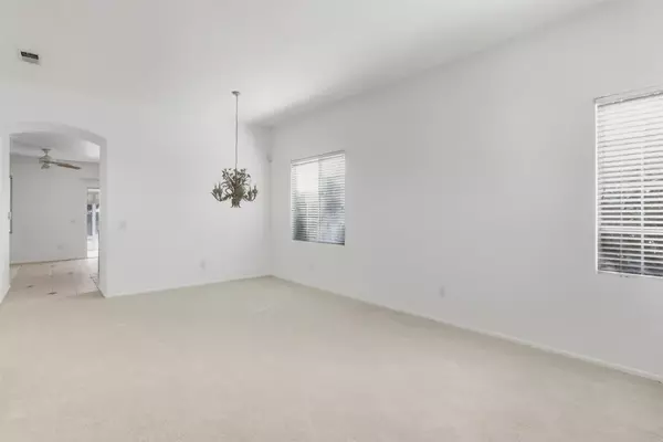 Oceanside, CA 92057,4968 Calle Arquero