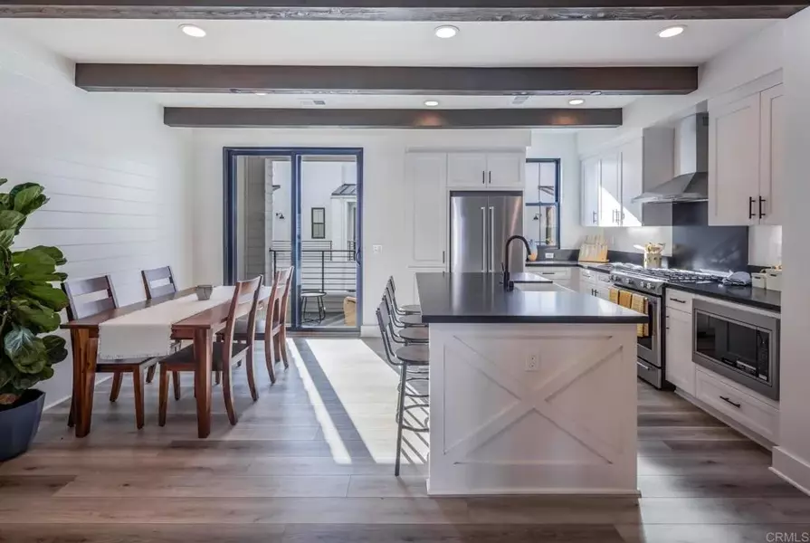 1403 Anacona Place #103, Encinitas, CA 92024