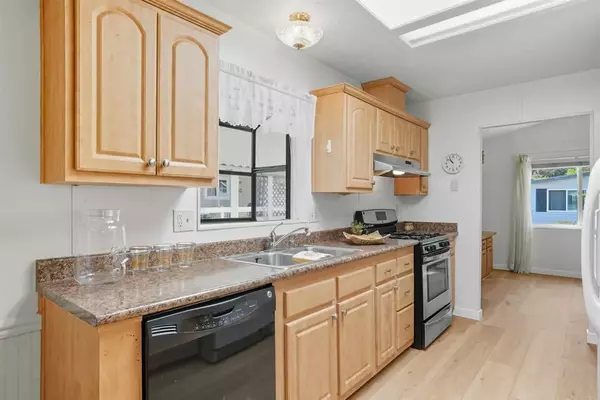 Carlsbad, CA 92010,5268 Don Valdez Drive