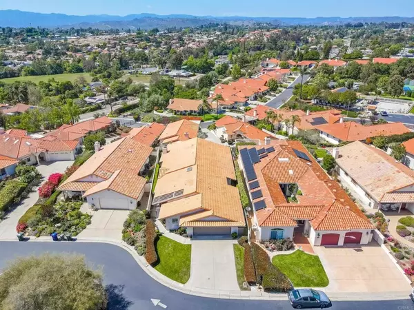 Fallbrook, CA 92028,1057 RIDGE HEIGHTS